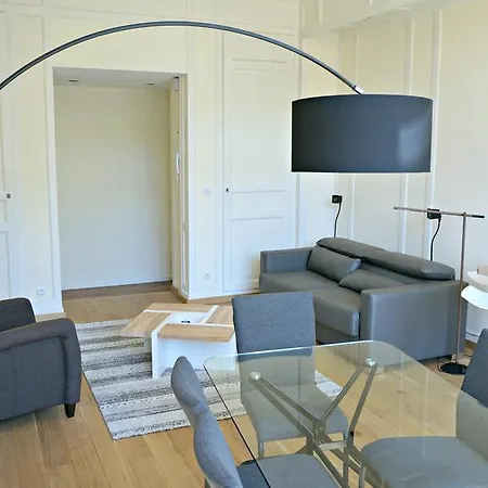 Little - Colas Apartmán